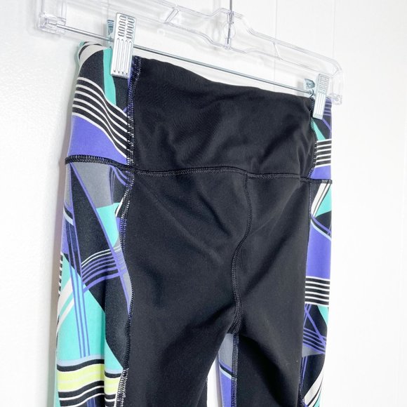 Victoria Secret Sport Knockout Geometric Pattern Leggings Size XS - Picture 3 of 5